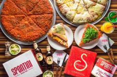 行列のできる伊ピッツェリア「スポンティーニ」横浜ドンキに出店