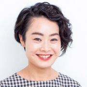 目元のシワは頭筋ブラッシングでケア！ 毛穴の目立ちもケアできて一石二鳥♪ |