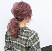 脱おばさん見え！ダサく見えないひとつ結びのコツとは？ - ビューティーガール