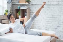 歪みを正してヤセる♡毎日の習慣にしたい5分間「骨盤ストレッチ」 -