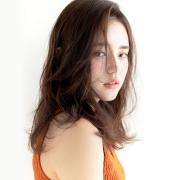 狙いのない女っぽさがグッとくる、大人の極上エアリーウェーブ |