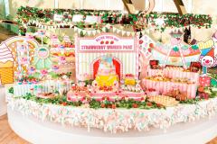 まるで苺スイーツの遊園地！ヒルトン東京ベイで“3ヶ月限定”苺デザートビュッフェ