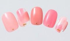 桜のネイルデザイン｜桜色、桜貝、桜花柄…春が待ち遠しくなる桜ネイル7選 |