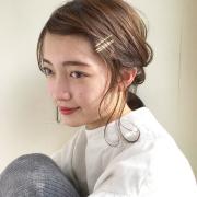 こんな使い方あったんだ♡大人女子が一気に可愛くなれるゴールドピンの使い方10 -