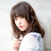 ツヤブラウンで作る、大人カジュアルが似合う愛されミディアム♡ |