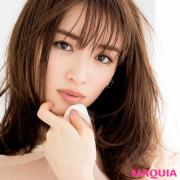 泉 里香さんがセレクト！ 春新色でつくるヌーディメイクは、あえての「ポイントなし」が決