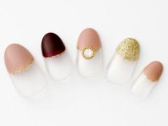 【365日ネイル】金夜の飲み会は…柔らかさと女らしさを兼ね備えたバルーンフレンチネイル