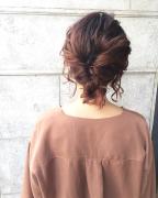 短めヘアでもキレイめに♡ボブ向け「上品シニヨン」アレンジ -