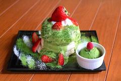 ふわっっふわの「米粉パンケーキ」が夢心地！極上の抹茶スイーツを銀座で食べてきた