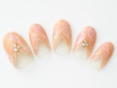 【365日ネイル】“つつみ”の日にちなんで…ラッピングのようなベージュネイルを |