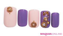 シンプル＆ゴージャスなメリハリバランスが絶妙な「くすみパープル」ネイル |