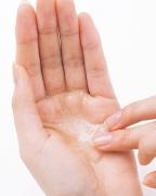 冬でもしっかり角質ケアを！ 酵素洗顔、スクラブ、角質ケア美容液…おすすめ9選 |