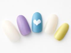 【365日ネイル】寒さを吹き飛ばしてくれそうなポップネイルは…寒色系で大人顔に♪ |