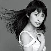 クラランス、パンピューリ、アムリターラ…美容家・岡本静香さんのオイルケア術を大公開