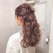 振り向かれる可愛さ♡ゆるふわ「ハーフアップアレンジ」特集 -