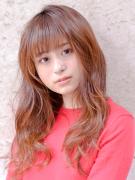 甘いピンクブラウンとゆるりんカールで、モテ吸引力が急上昇！ |