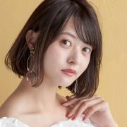 ストレートアイロンで仕上げる、大人に似合う黒髪ニュアンシーボブ |