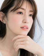RMKのピンクアイシャドウで色っぽピュアな目元に♪｜大人イエベ肌タイプにおすすめ |