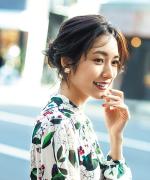 簡単ヘアアレンジ｜ぺちゃんこにならない「ゆるカジュアルお団子」 |