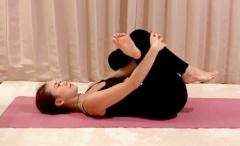 翌朝すっきり！寝る前5分の脚むくみ解消ストレッチ | ビューティーガールからの美容・美肌