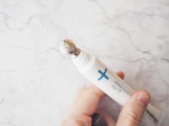 目の下のどんよりクマに。塗ってケアするアイクリーム3選 | ビューティーガールからの美容