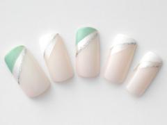 【365日ネイル】ＧＷを爽やかにスタート！ミントグリーン×ホワイトの斜めフレンチネイル