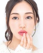 リップティントで落ちないリップメイクが１日続く♪染み出したようなナチュラルな発色が