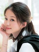 ミディアムボブの簡単アレンジ｜黒髪・仕事・学校におすすめのヘアアレンジ＆巻き髪の作