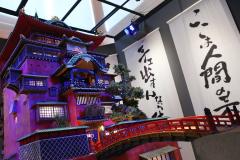 「鈴木敏夫とジブリ展」開幕、「千と千尋」ハクのおにぎりなど特製メニューにも注目