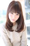 今さら聞けない！コテを使った巻き髪の作り方 -