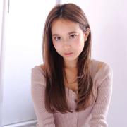 長め前髪の艶やかロングは、うるサラ質感で最強のモテヘアに！カット&スタイリングに