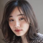 骨格カバー＆小頭効果！ニュアンスボブは、軽やかレイヤーで美人度アップ |