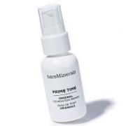 人気H&M林由香里さんの毛穴対策｜徹底的な保湿＆引き上げケアで毛穴レス肌に |