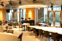 平日なら、さらにお得！『ビルボードカフェ＆ダイニング』で大人のランチタイム -