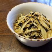 デトックス効果てきめん！「ゴボウとひじきのあっさりサラダ」Today’s SALAD #78 |