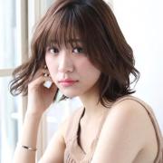 伸ばしかけヘアを楽しむ！愛されボブはシースルーバング×ひし形シルエットのくびれがカギ