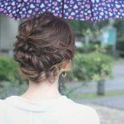 うねっても可愛い♡雨の日のクセを活かしたゆるふわヘアアレンジ -
