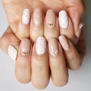 100均アイテムで簡単！大人可愛いドットネイル【ギ☆のセルフネイル手本帖】 |