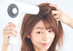 前髪を分けるだけ！簡単に雰囲気を変えられる前髪の分け方12選 |