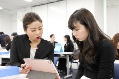 コーセー グローバルEMBコンテスト圧倒的オーラを放つ美容スタッフ世界王者、本日発表！