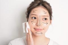 夏の乾燥肌はノー泡洗顔でOK！？潤い不足な「カサカサインナードライ肌」のクレンジング＆