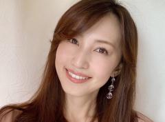 梅雨を乗り切る気分転換メイク！「紫陽花カラー」で気分よく梅雨ライフ♪【有村実樹の美