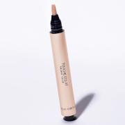 毛穴カバーにおすすめのコンシーラー｜毛穴隠しにぴったり！密着度の高い名品、セザンヌ