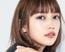川口春奈×河北裕介｜「ハンサムな目ヂカラ」をランコムのグレイッシュなアイシャドウで表