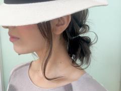 脱いでも可愛さキープ♡“麦わら帽子”をかぶる日の簡単ヘアアレンジ7選 -