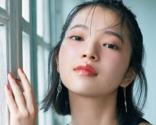 シャネルの“ジューシーオレンジ 透けちゅるりんリップ”でレジャーシーン映え♪ |