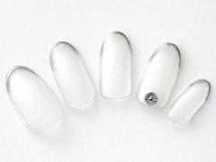 【365日ネイル】辛口ネイルでシャキッと！クールな極細シルバーフレンチ |