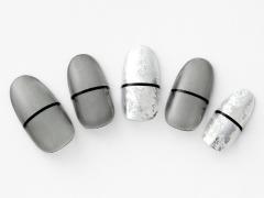 【365日ネイル】最上級にクール！クリアブラックのモノトーンネイル |