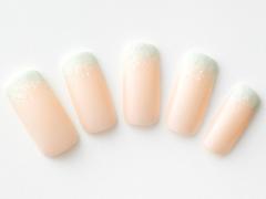 【365日ネイル】淡いグラデーションで柔らかく涼やかに…優しい雰囲気のシャーベットネイ