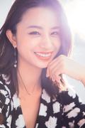 高橋メアリージュンさん愛用のフレグランス｜ジャスミンのパフュームオイルで香りの変化
